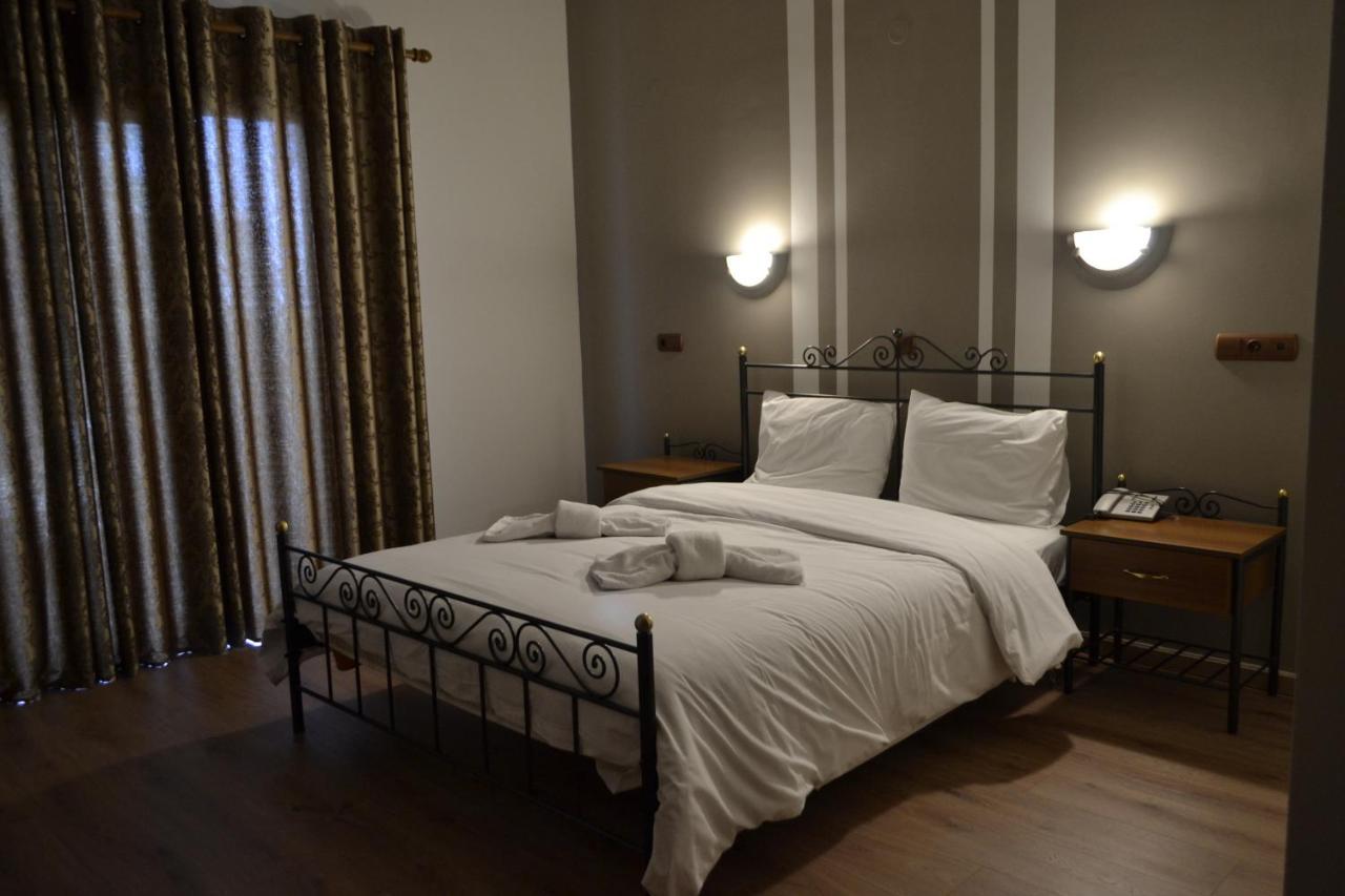 Ángistron Hotel Agistro מראה חיצוני תמונה