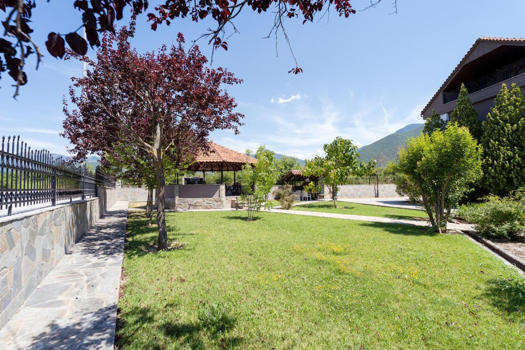 Ángistron Hotel Agistro מראה חיצוני תמונה