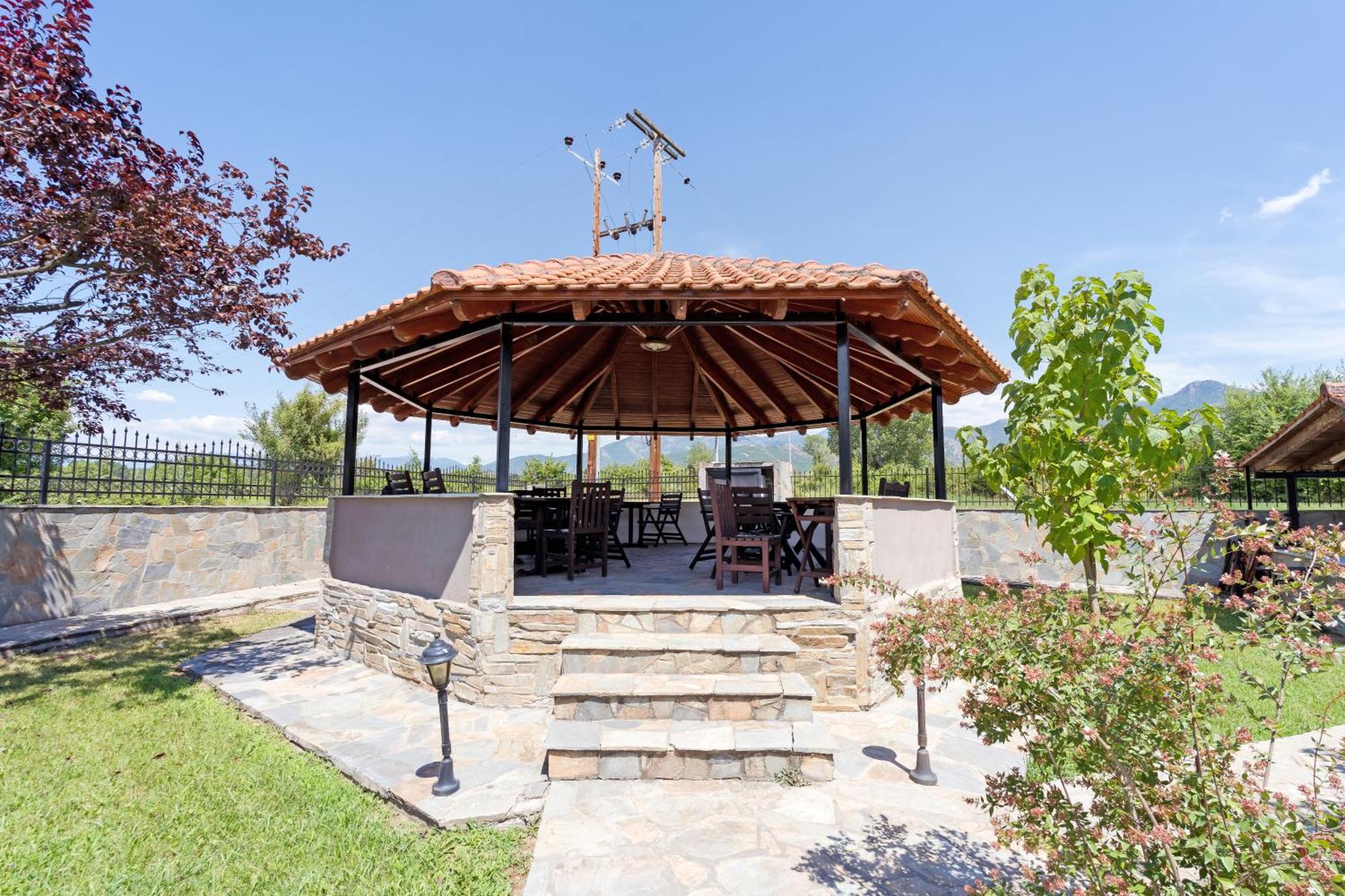 Ángistron Hotel Agistro מראה חיצוני תמונה