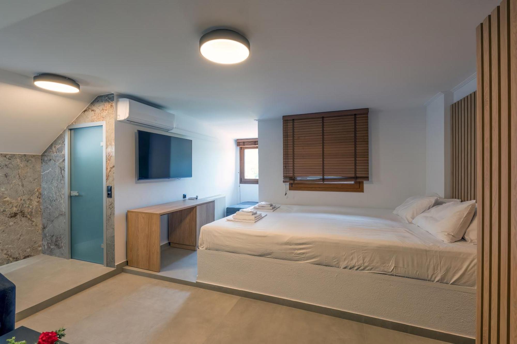 Ángistron Hotel Agistro מראה חיצוני תמונה