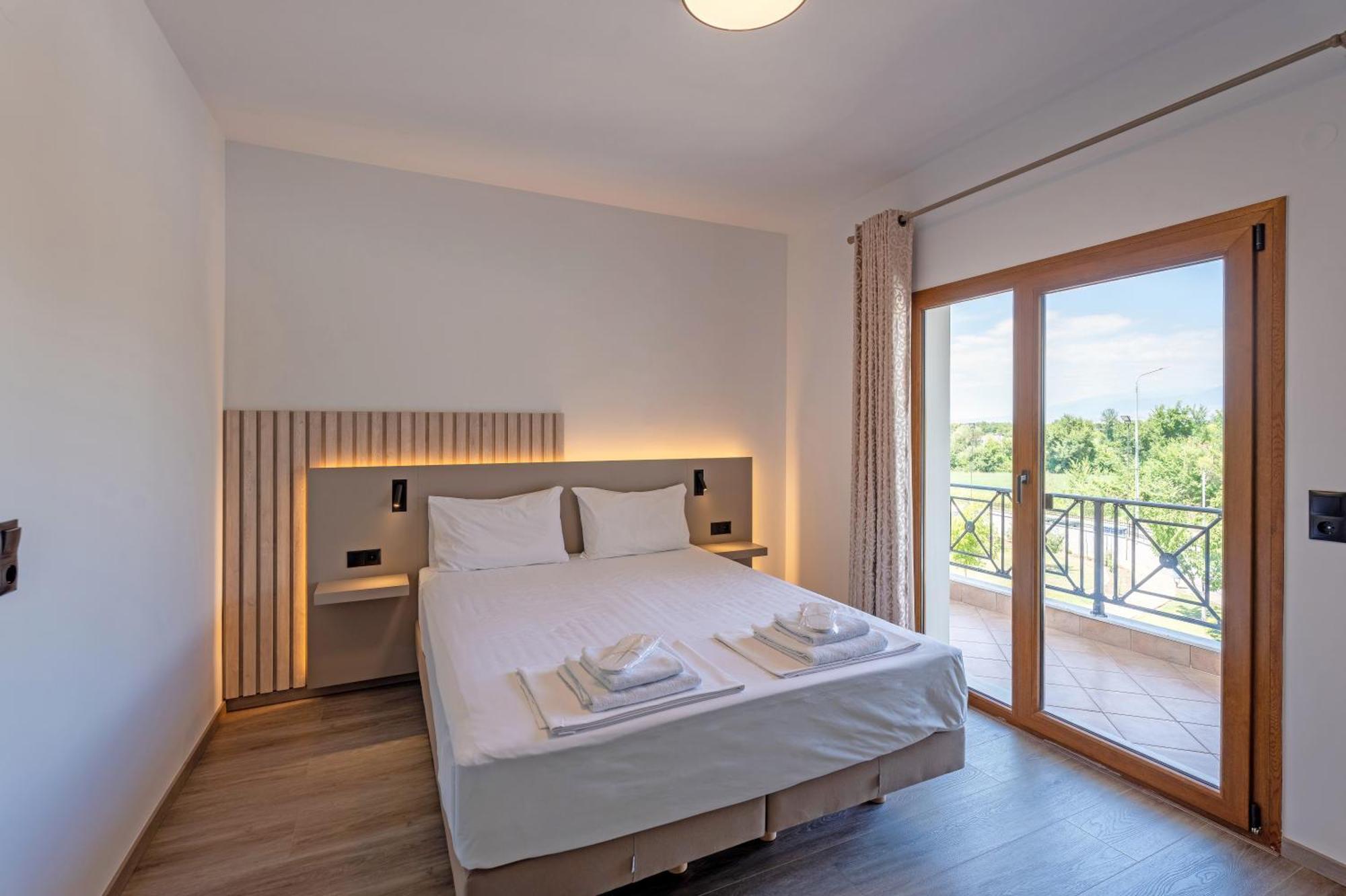 Ángistron Hotel Agistro מראה חיצוני תמונה